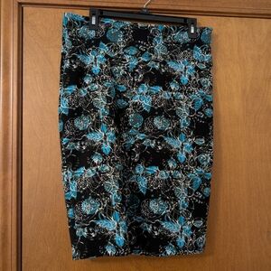 LuLaRoe Black and Blue Floral Pencil Skirt